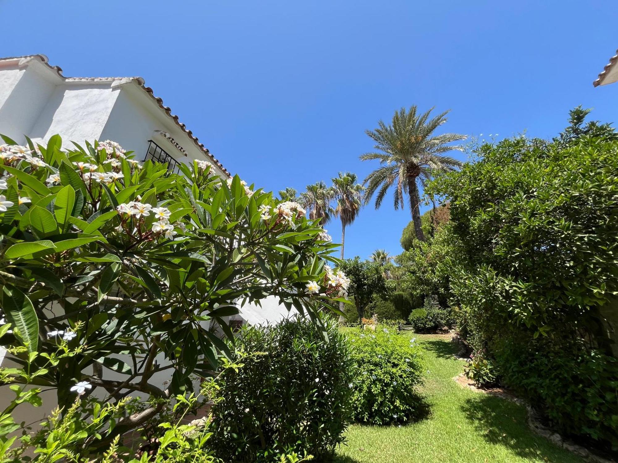 Sitio de Calahonda "Los Rosales Apartment, 500M To The Beach" מראה חיצוני תמונה